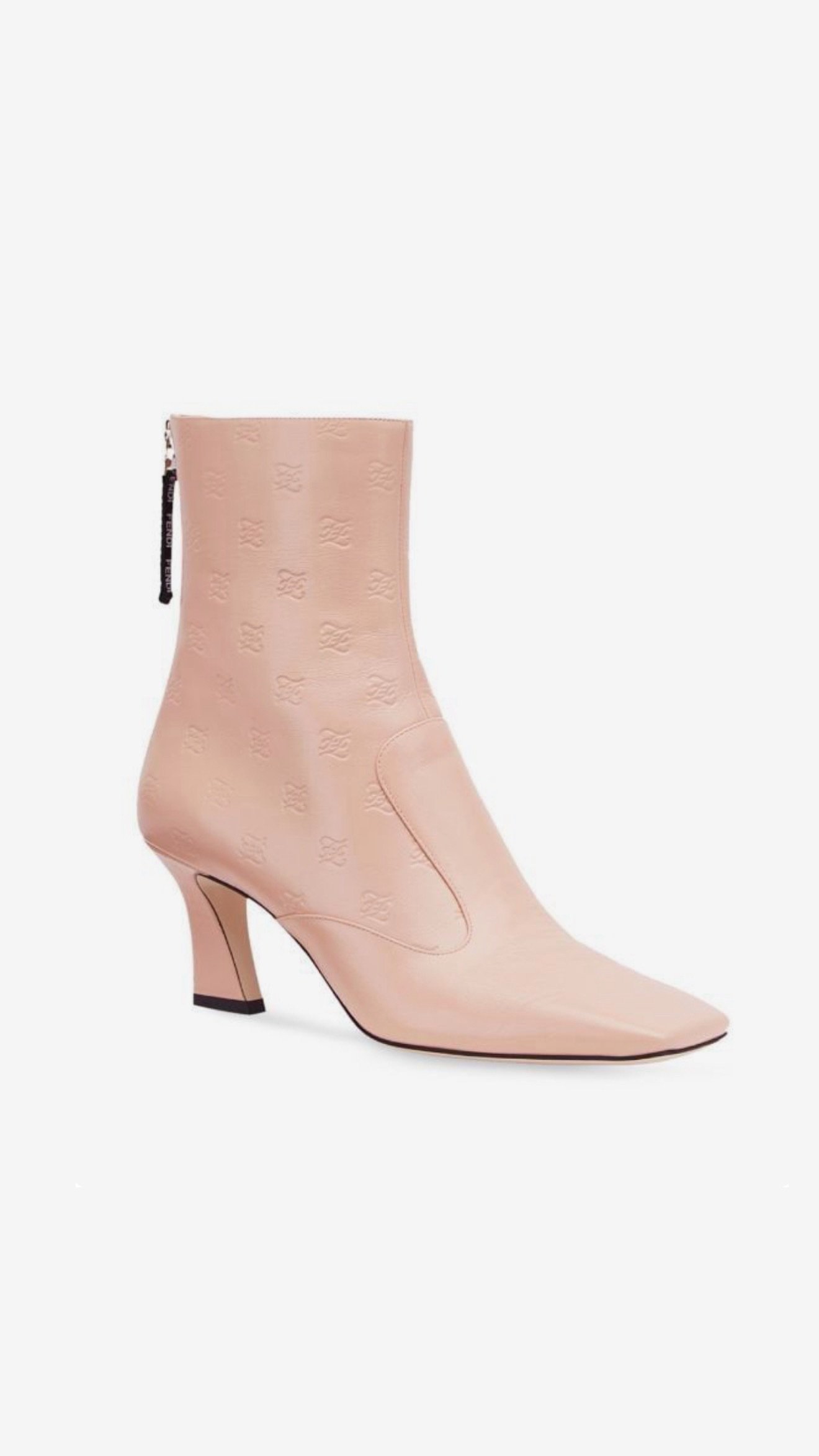 38e94bd0-96a6-4994-9b81-50bd1e4edd36 Чоботи Fendi - Зображення 1