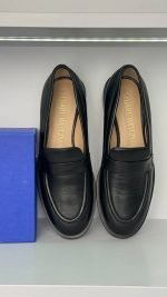 Лофери Stuart Weitzman