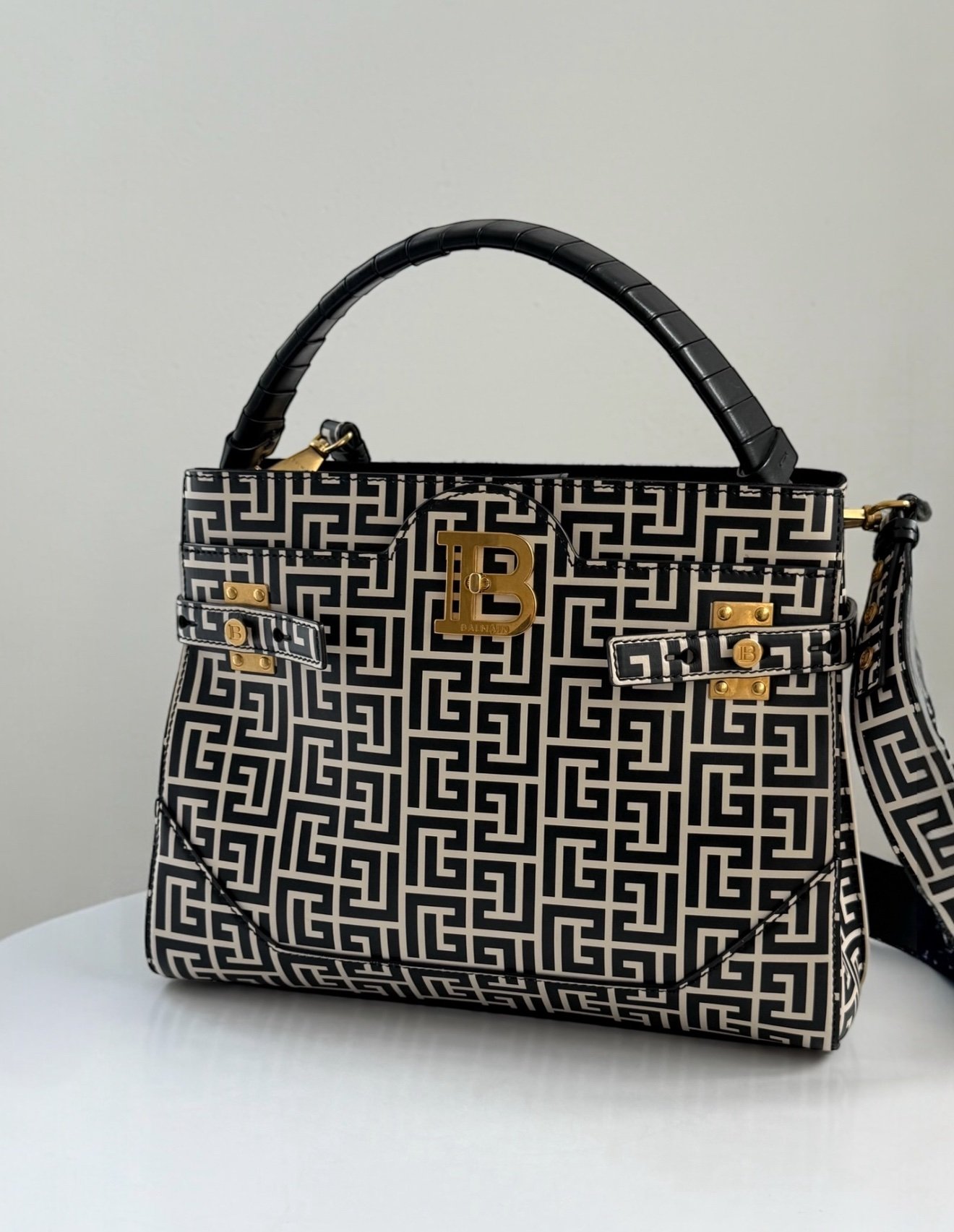 img_4139 Сумка Balmain - Зображення 1