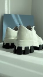 Лофери Prada - Зображення 4