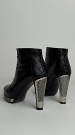 Чоботи Chanel