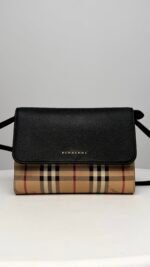 Сумка  Burberry - Зображення 2