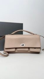 Сумка  Balenciaga Small Bel Air Clutch Bag in Calfskin - Зображення 2