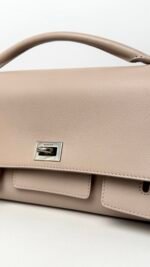 Сумка  Balenciaga Small Bel Air Clutch Bag in Calfskin - Зображення 5